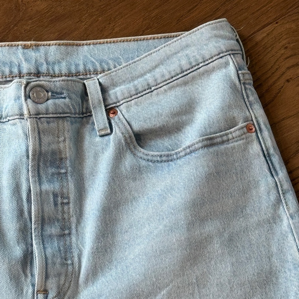 Levi’s 501 Light Blue Women's Jeans - Size 32 - Picture 3 of 8